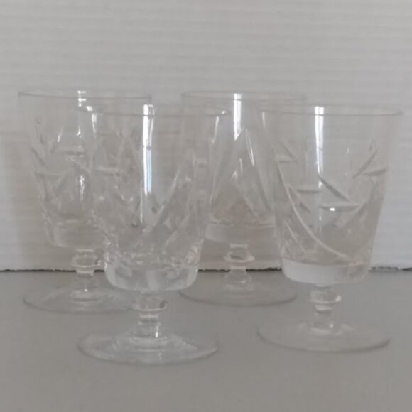 Crystal Pinwheel Wine Glasses set of THREE - Picture 2 of 9